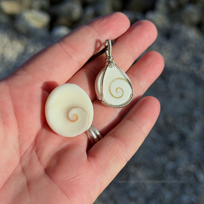 Hand-cut Shiva Shell Sterling Silver Necklace // Ray of Sunshine Jewellery