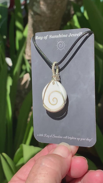 Hand-cut Shiva Shell Sterling Silver Necklace // Ray of Sunshine Jewellery