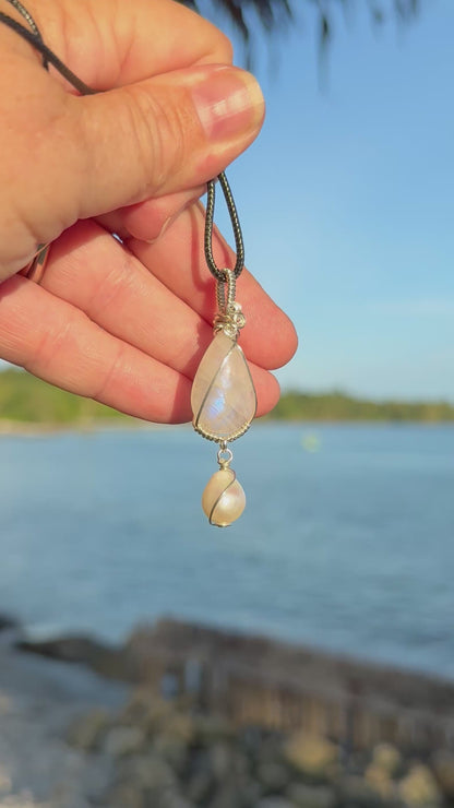 Hand-cut Moonstone Pearl Sterling Silver Necklace // Ray of Sunshine Jewellery